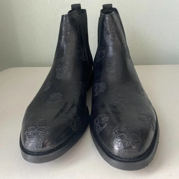 NEW in Box Robert Graham Big Bang Skull Embossed Chelsea Boot Black Mens Sz 11 - Picture 6 of 13
